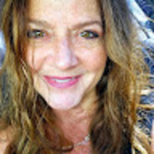 Meet your Posher, Mercedes